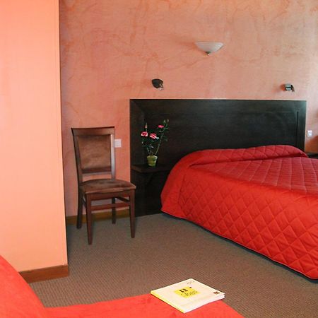 Logis Des Trois Maures Hotel Couches ภายนอก รูปภาพ