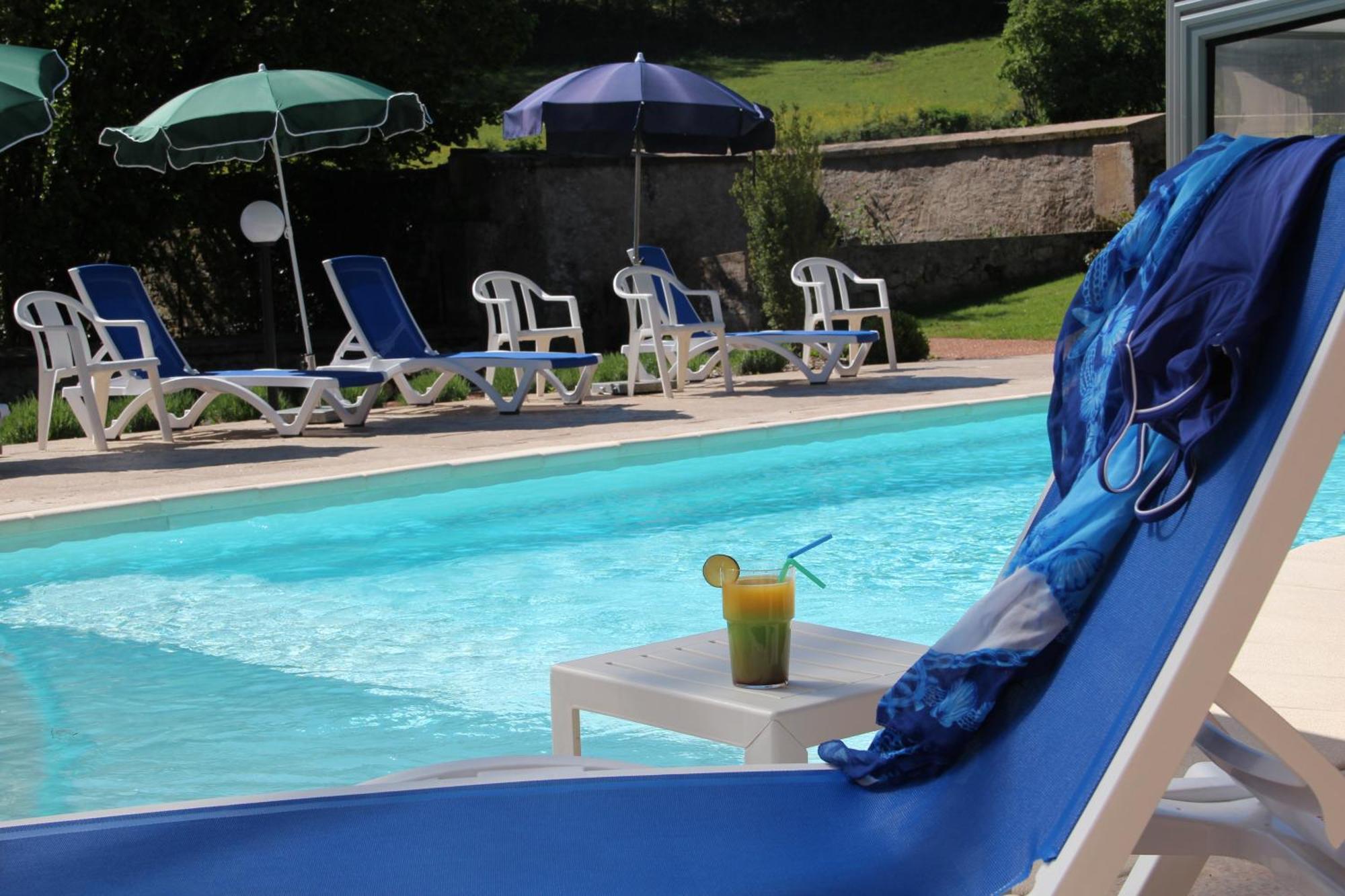 Logis Des Trois Maures Hotel Couches ภายนอก รูปภาพ