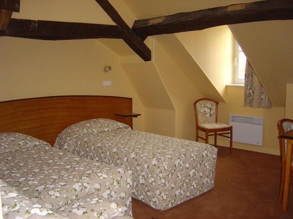 Logis Des Trois Maures Hotel Couches ห้อง รูปภาพ