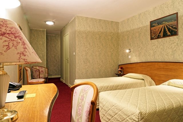 Logis Des Trois Maures Hotel Couches ภายนอก รูปภาพ
